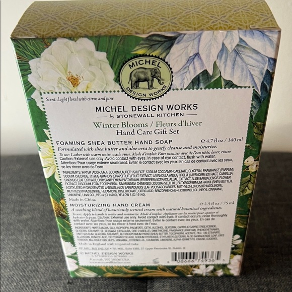 Michel Design Works Winter Blooms Hand Care Gift Set - White and Green - Picture 3 of 4